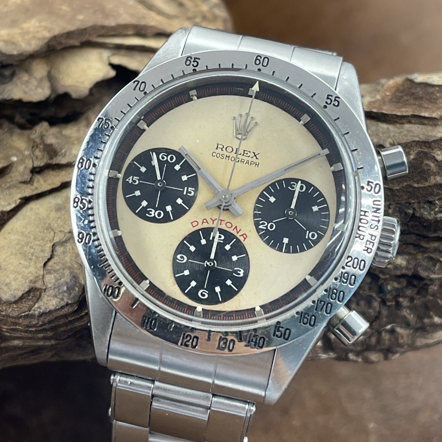 Gebrauchte Rolex Daytona Paul Newman Ref. 6239 Stahl mit Exotic Dial, im sehr guten Zustand - Detailansicht der Uhr
