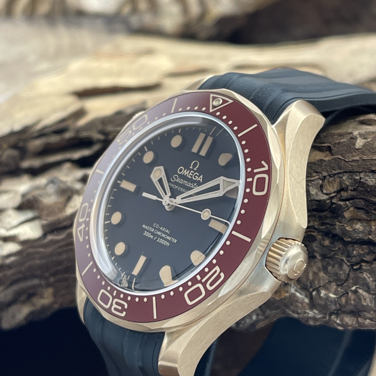 Omega - Seamaster Diver 300M Bronze-Gold - NEUWARE - FULLSET 2026 - Ref. 210.92.42.20.01.003