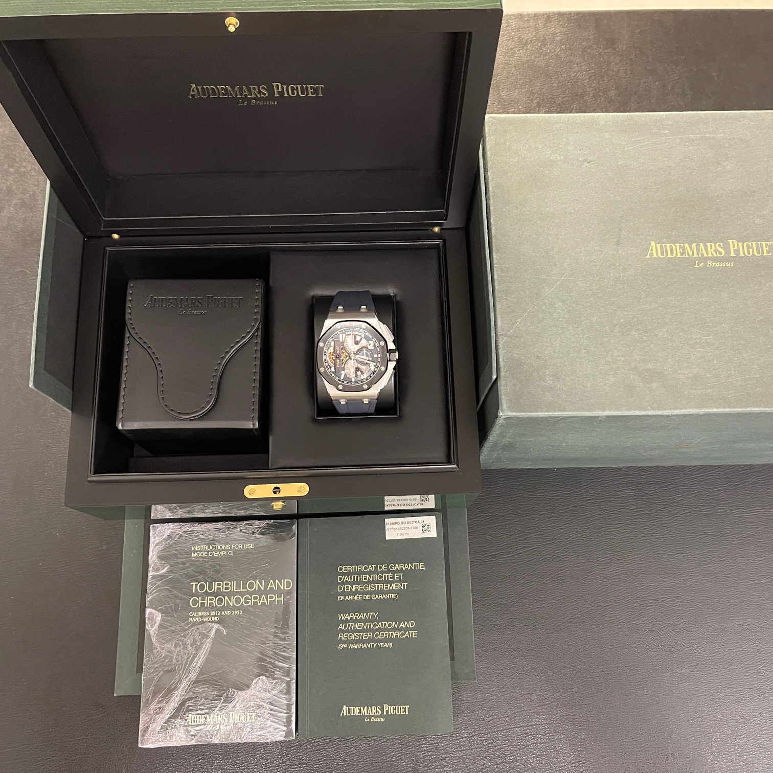 Audemars Piguet - Royal Oak Offshore Chrono Tourbillon Platin - FULLSET - Ref. 26388PO.OO.D027CA.01