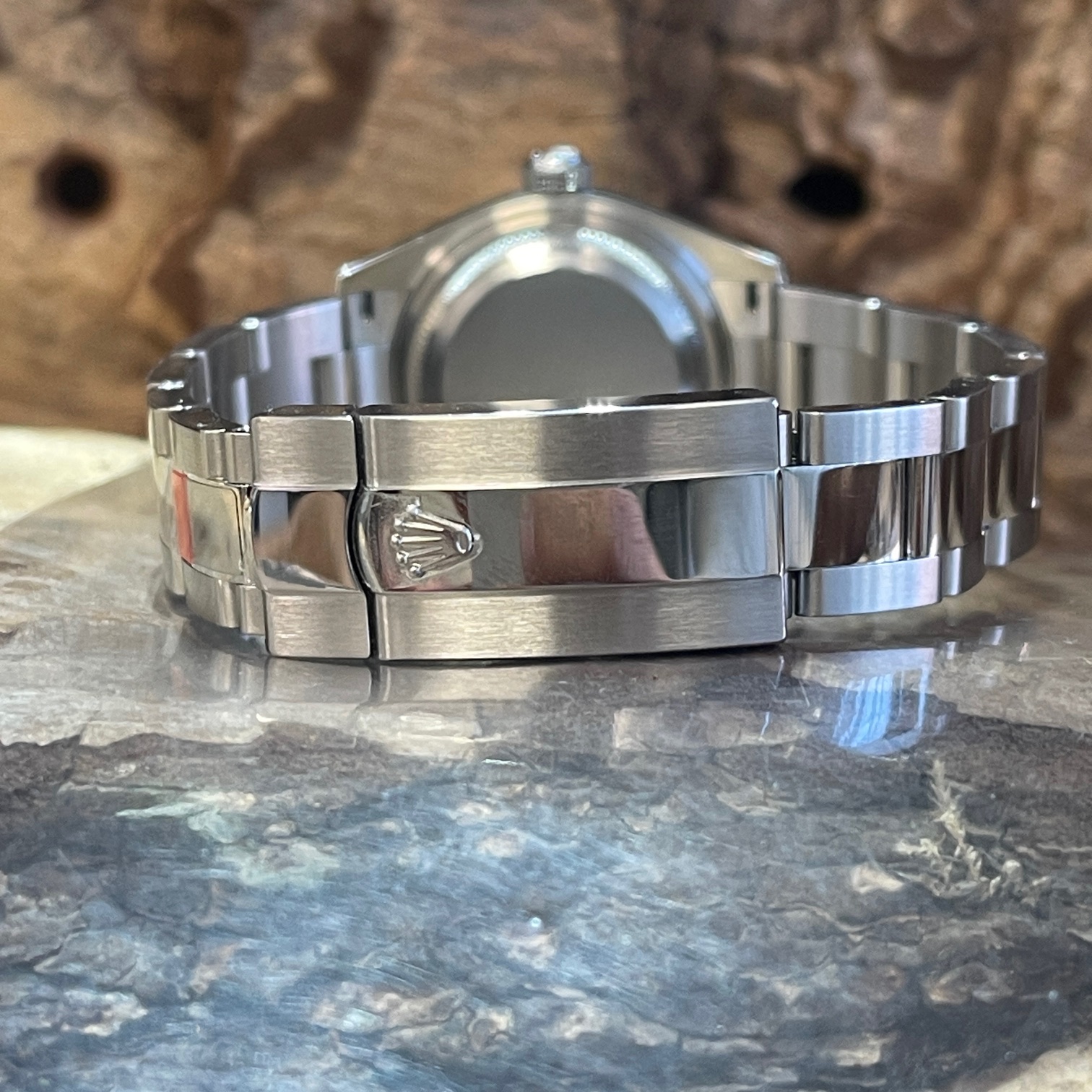 Rolex - Datejust 28 - FULLSET 2025 - Ref. 279160 - UNGETRAGEN - Stahl mit weißem Zifferblatt - Rückseite der Uhr mit Gehäuseboden und Faltschließe