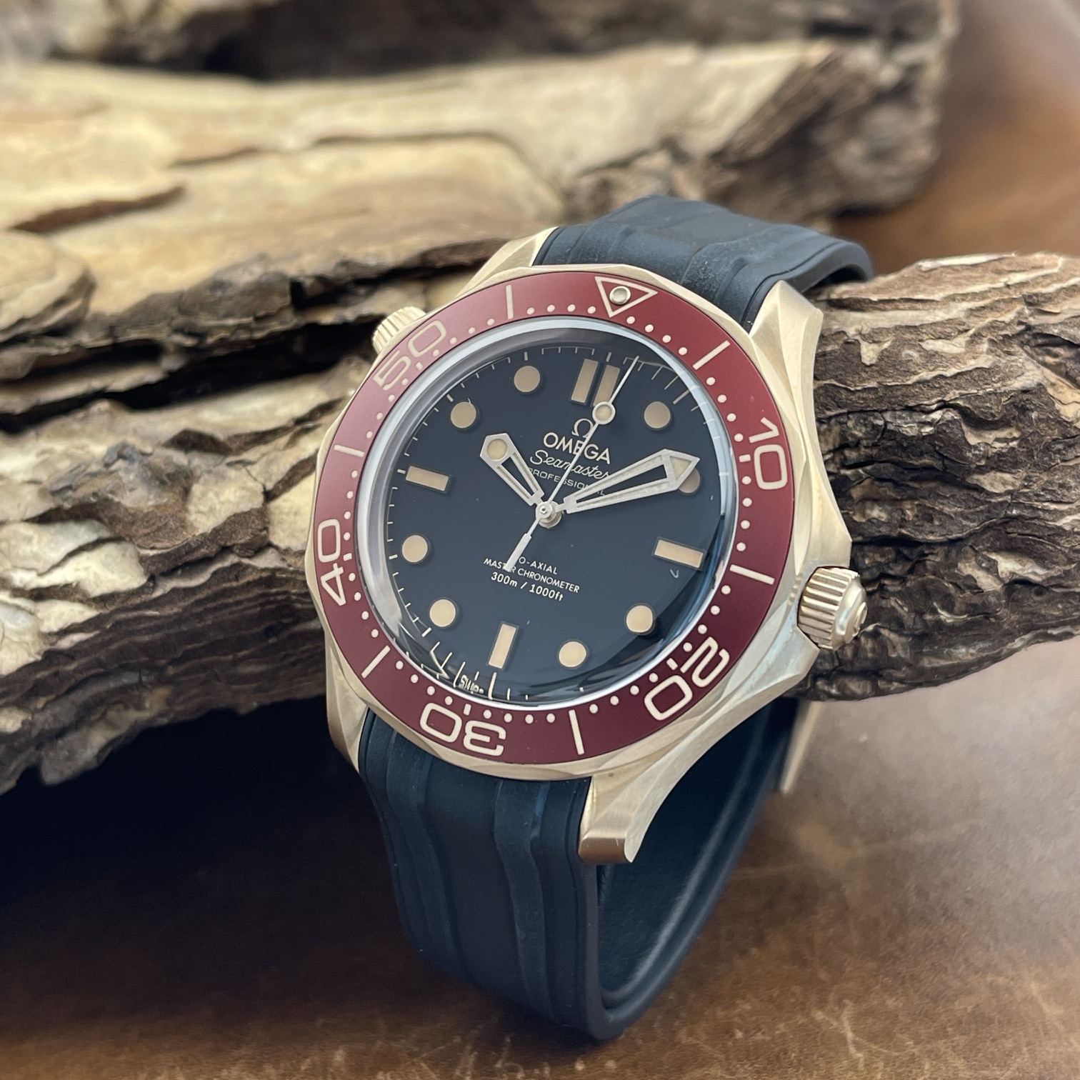 Omega - Seamaster Diver 300M Bronze-Gold - NEUWARE - FULLSET 2026 - Ref. 210.92.42.20.01.003