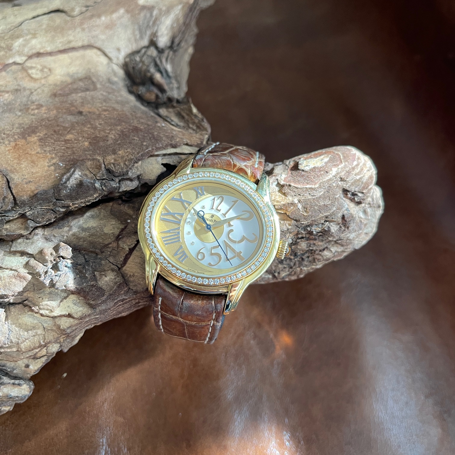 Audemars Piguet - Millenary Lady 18Kt Gold- Ref. 77301BA.ZZ.D097CR.01