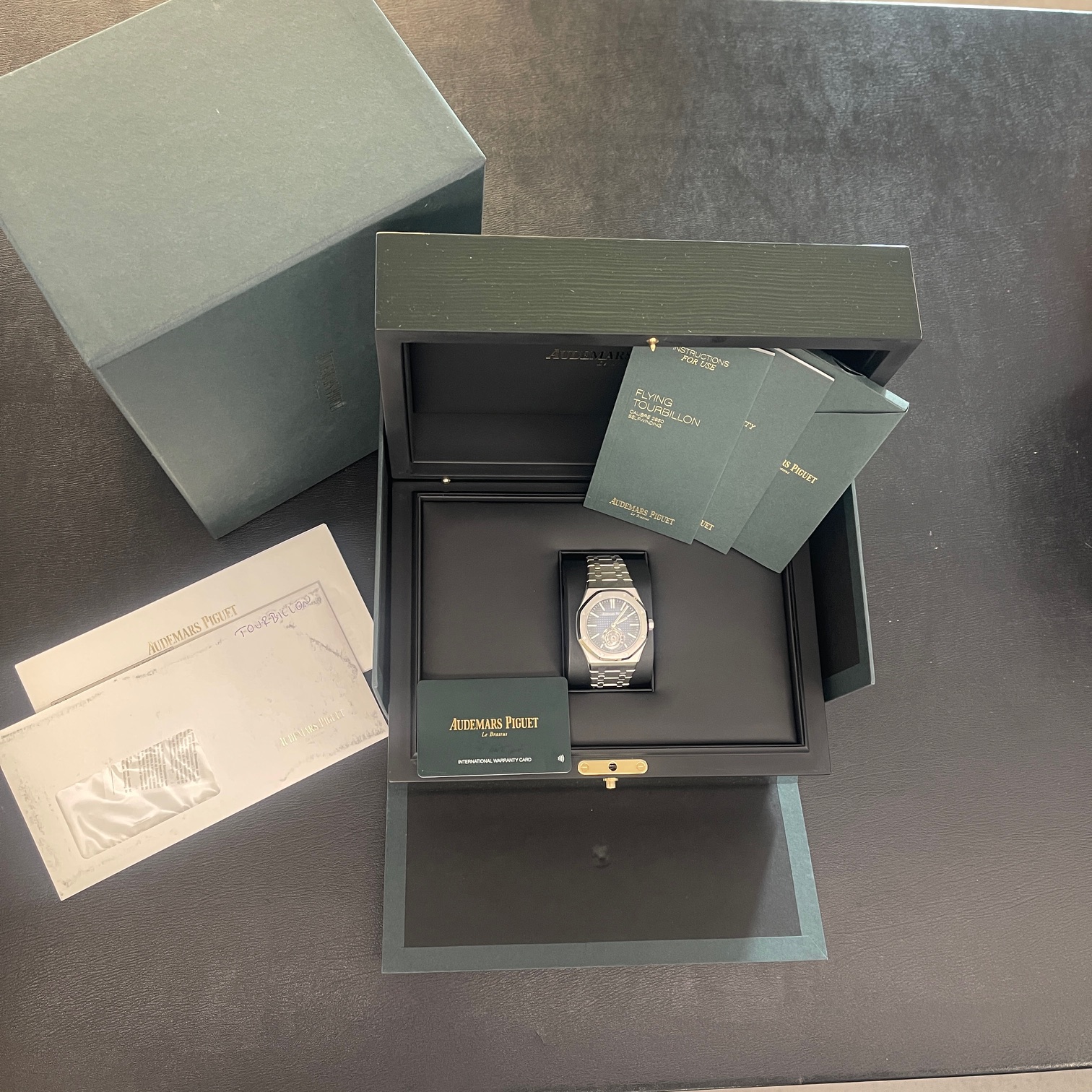 Audemars Piguet - Royal Oak FLYING TOURBILLON Automatic "50th - FULLSET 2022 - Ref. 26730ST.OO.1320ST.01