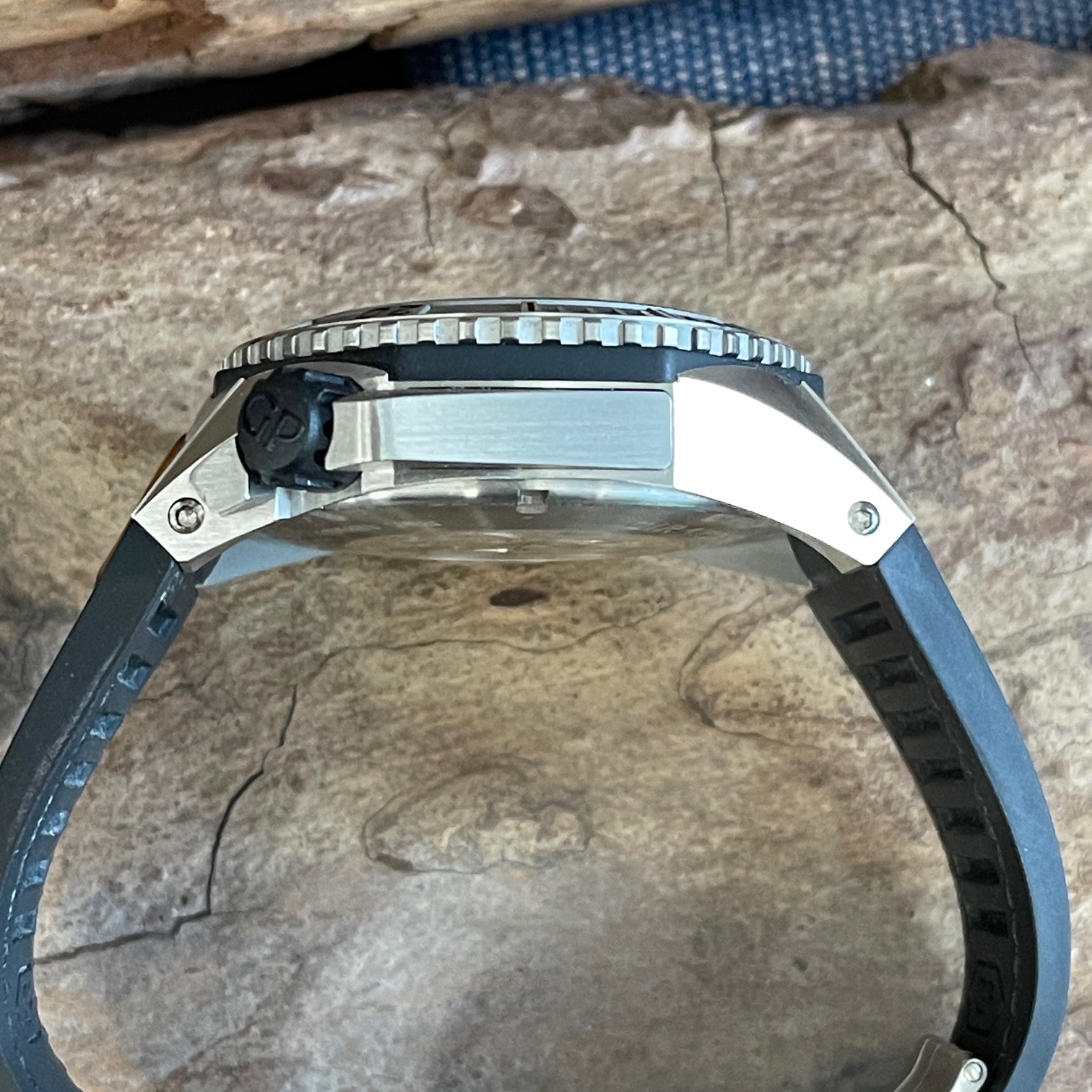 Girard Perregaux - Sea Hawk Vintage - FULLSET 2021 - Ref. 49960-11-636-BBBA