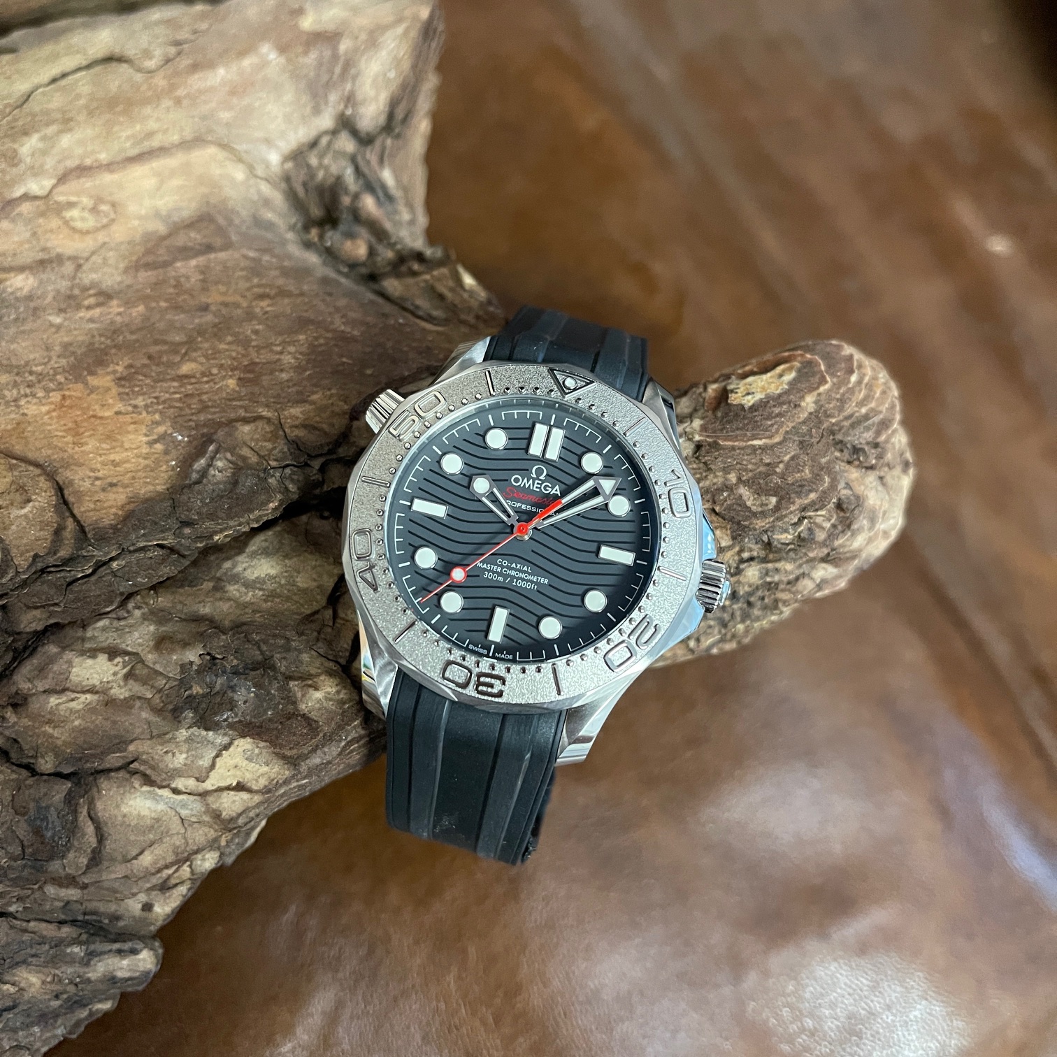 Omega - Seamaster Diver 300M Nekton Ltd. - Ref. 21032422001002 - FULL SET 2022