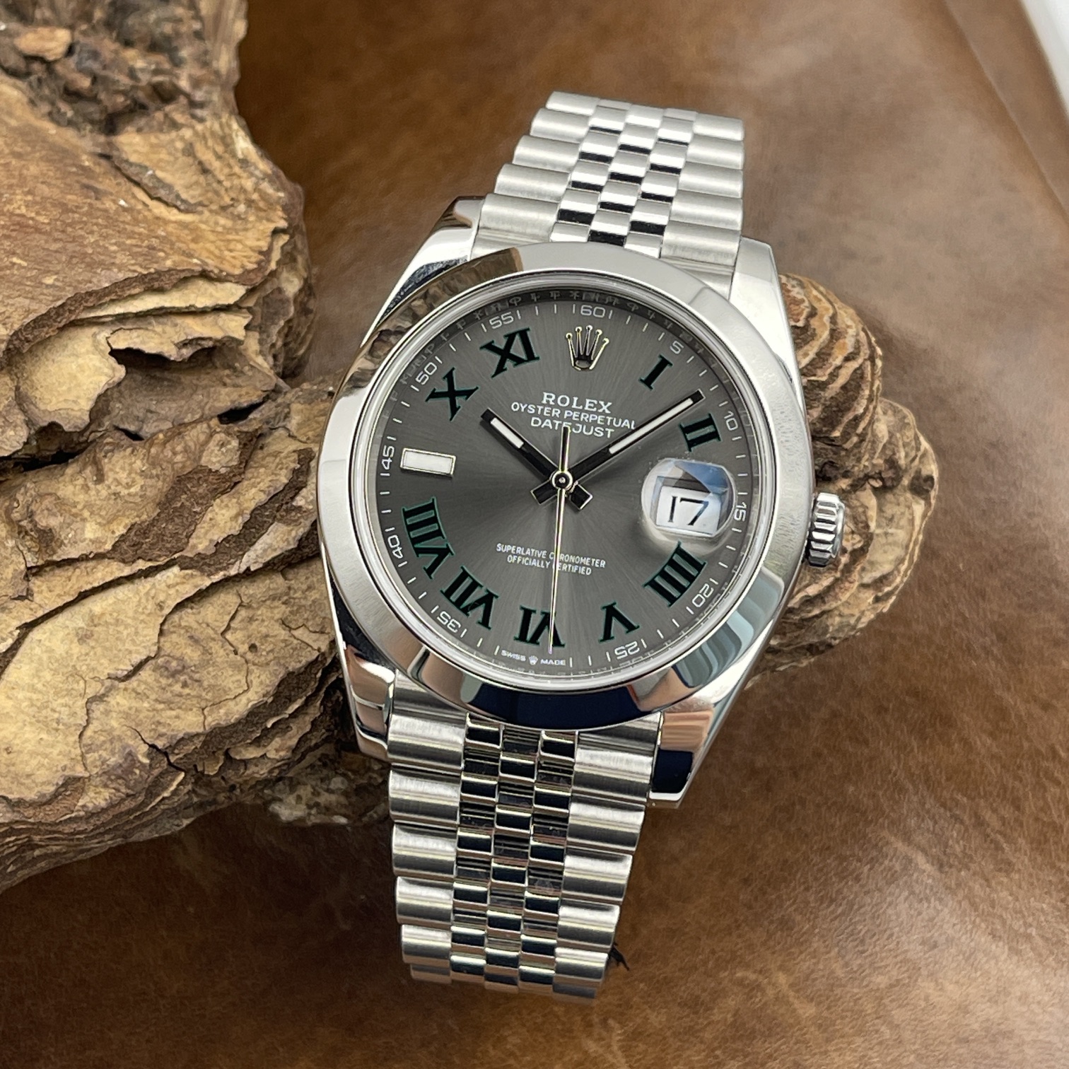 Rolex - Datejust 41 "Wimbledon" Jubilee - FULLSET 2021 - Ref. 126300 - graues Zifferblatt in sehr guter Zustand - Gesamtansicht der Uhr