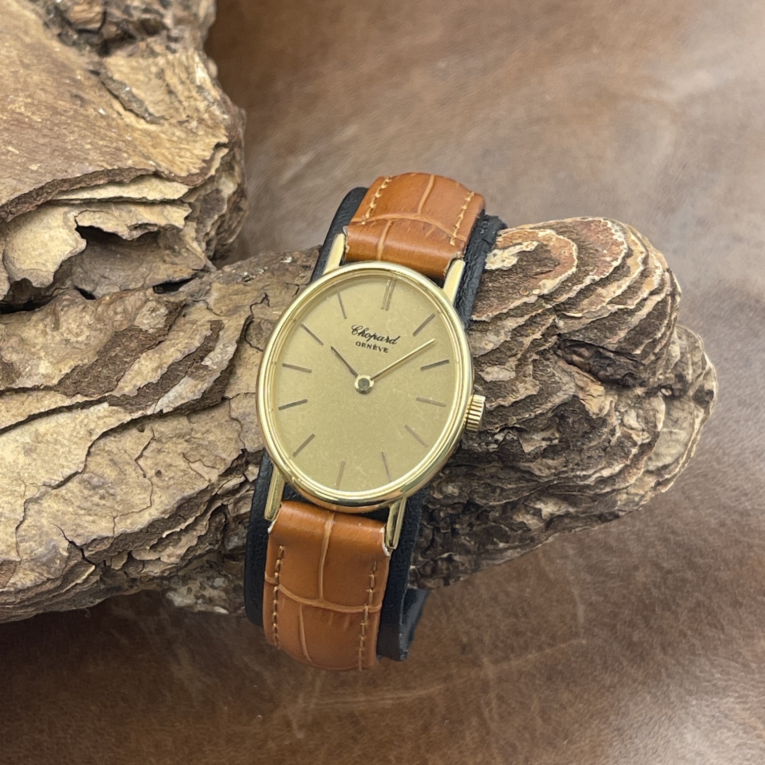 Chopard - Geneve Lady Vintage - Ref. 5125 - 26mm - gelbgoldenes Zifferblatt in sehr guter Zustand - Gesamtansicht der Uhr