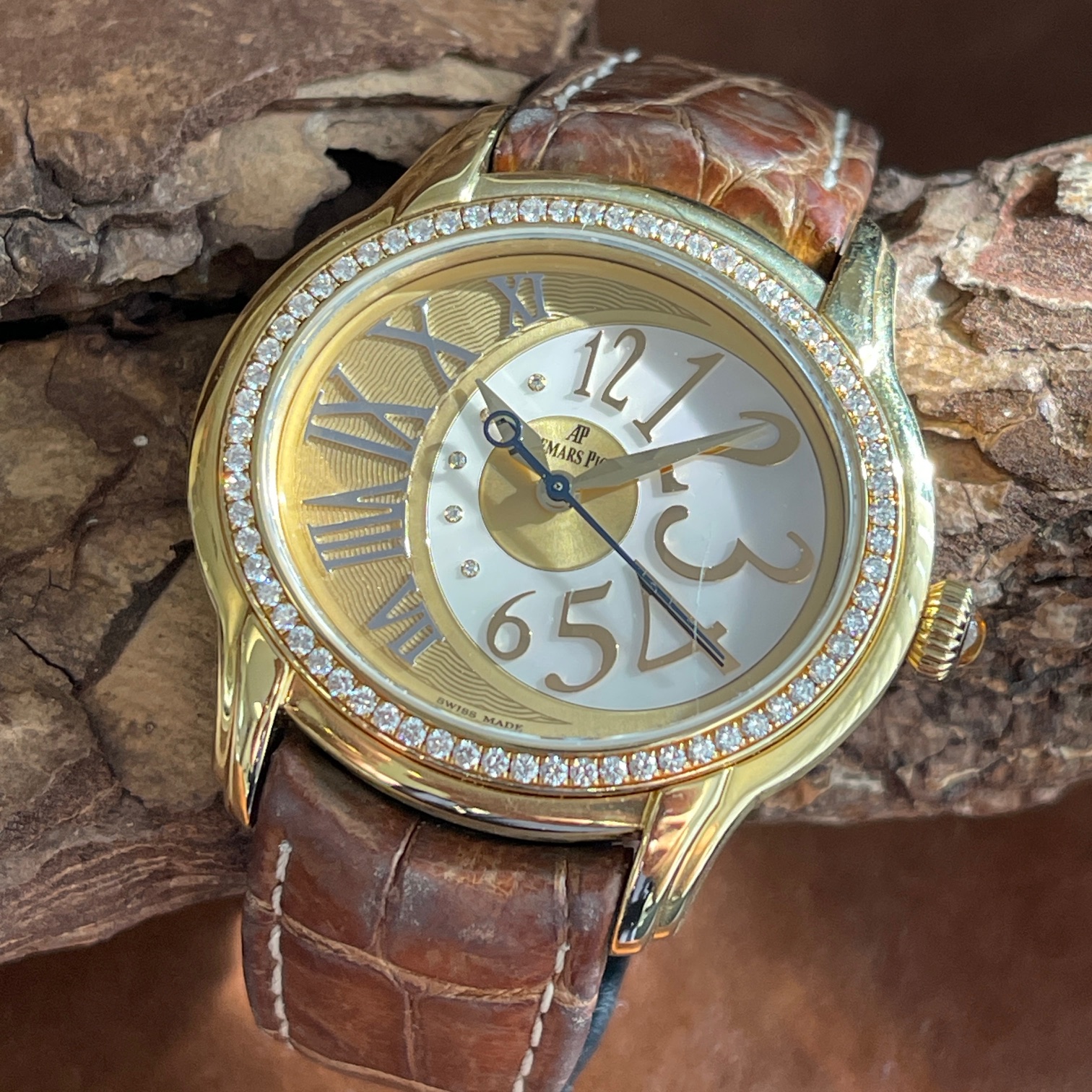 Audemars Piguet - Millenary Lady 18Kt Gold- Ref. 77301BA.ZZ.D097CR.01