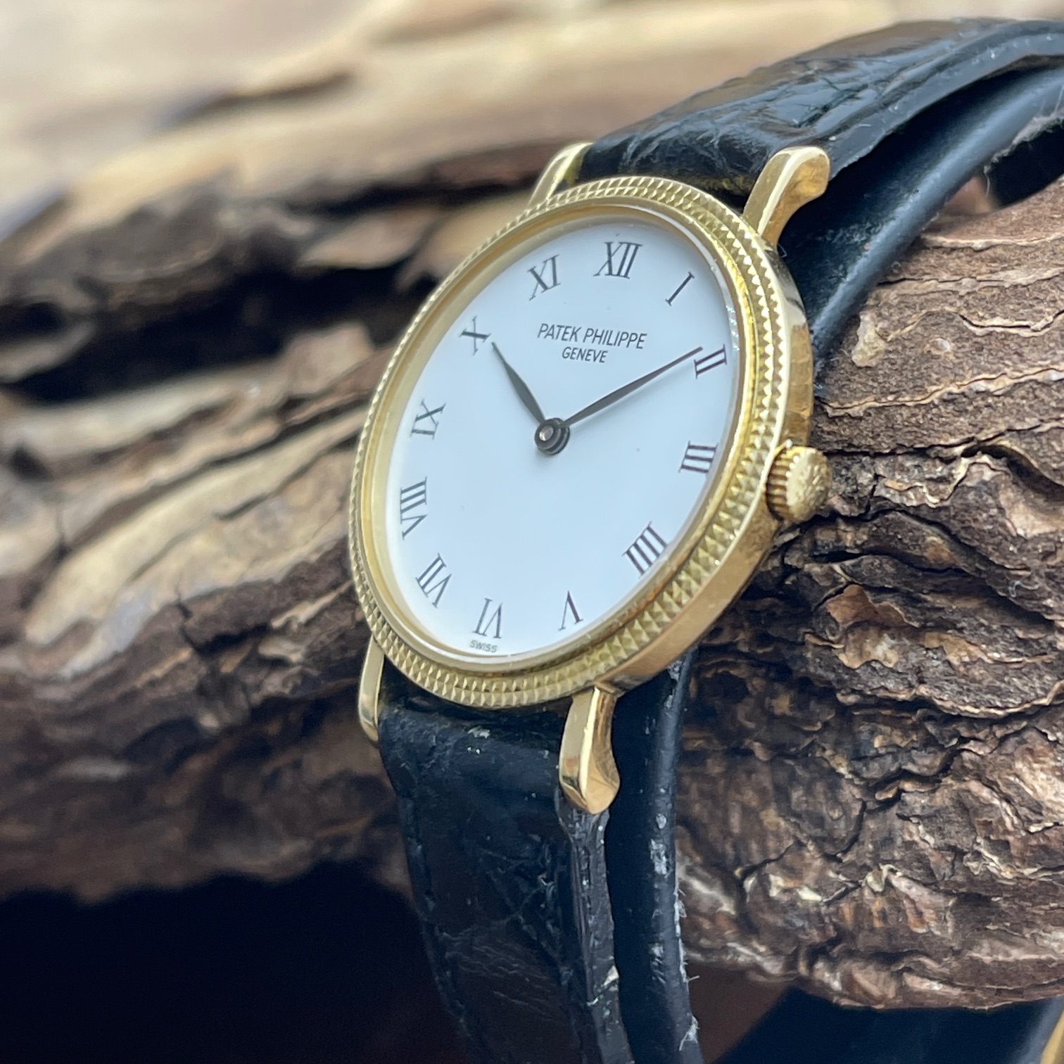 Patek Philippe - Calatrava Lady - 750er Gelbgold - Ref. 4819