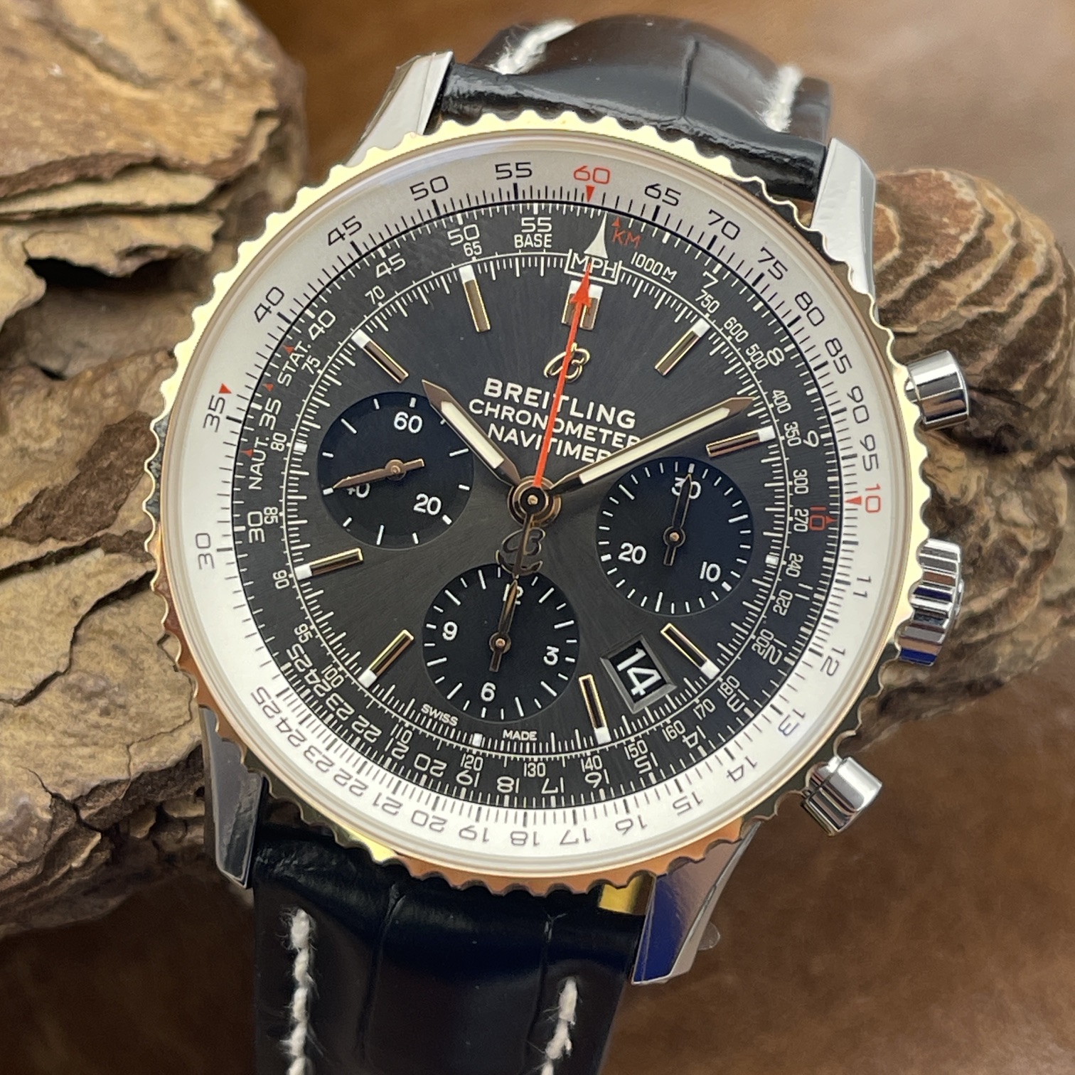 Breitling Navitimer Navitimer B01 Chrono 43 - VERKLEBT - FULLSET 2023 - REF. UB0121 UNGETRAGEN