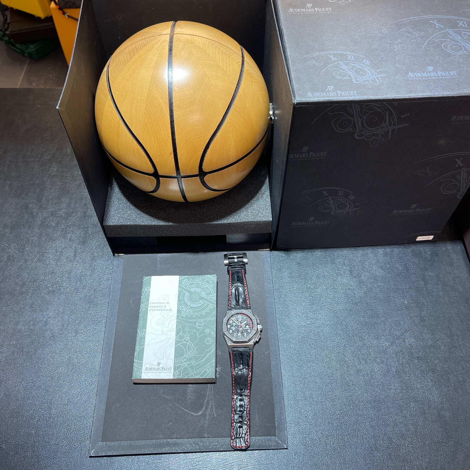 Audemars Piguet Royal Oak Offshore Shaquille - FULL-SET 2009 - Ref. 26133ST