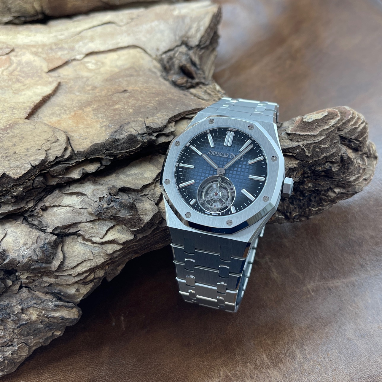 Audemars Piguet - Royal Oak FLYING TOURBILLON Automatic "50th - FULLSET 2022 - Ref. 26730ST.OO.1320ST.01