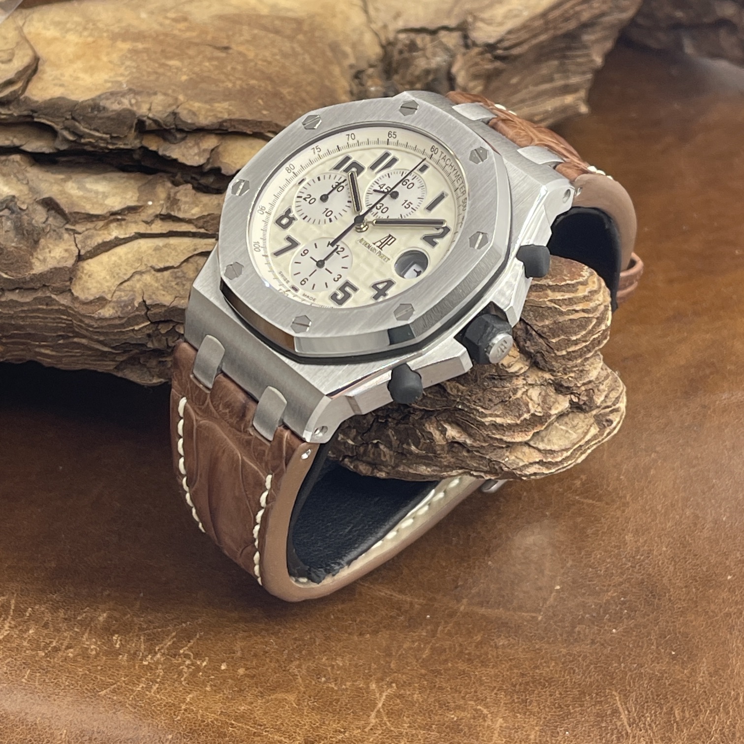 Audemars Piguet - Royal Oak Offshore Chrono Safari - Extract - Ref. 26020ST.OO.D091CR.01.A