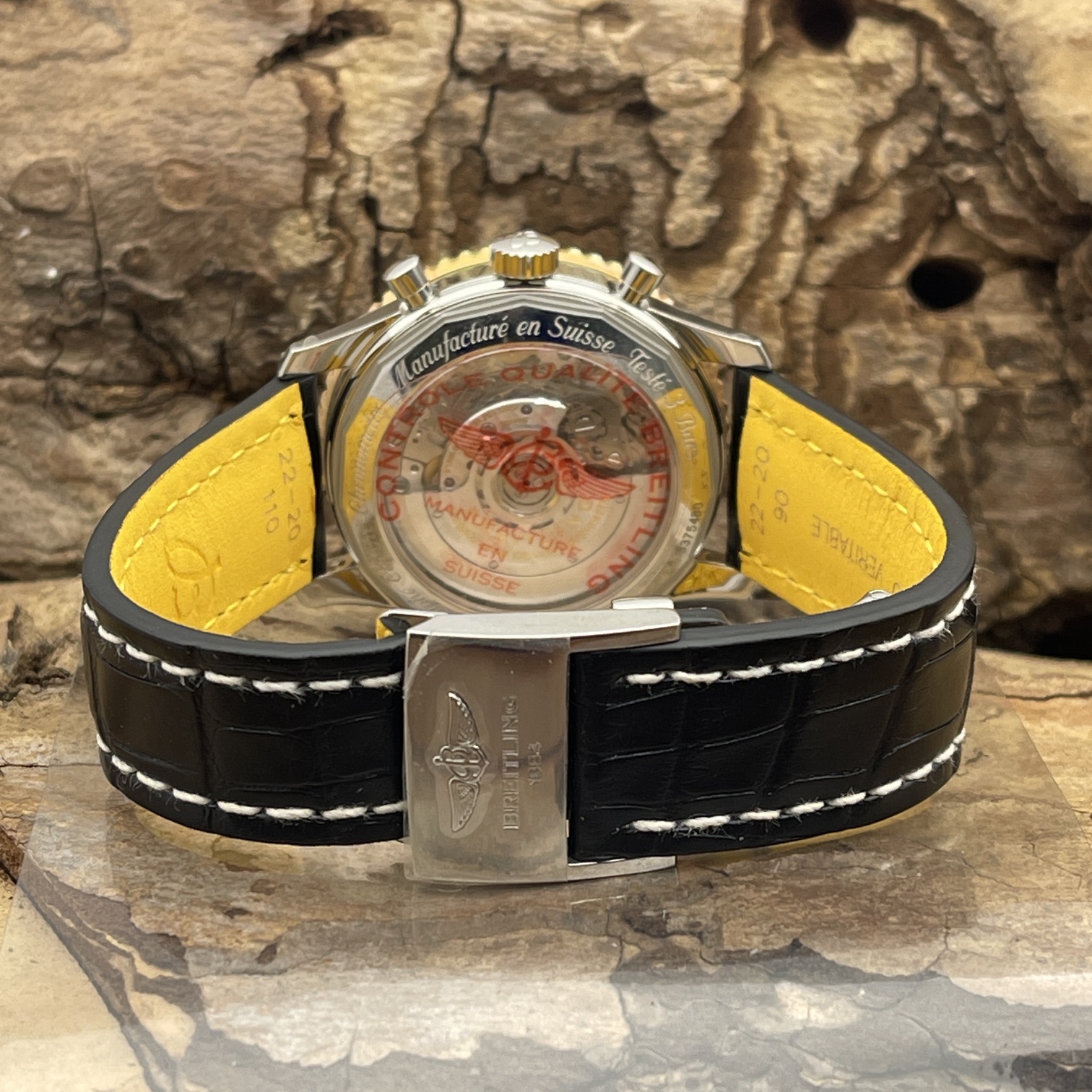 Breitling Navitimer Navitimer B01 Chrono 43 - VERKLEBT - FULLSET 2023 - REF. UB0121 UNGETRAGEN