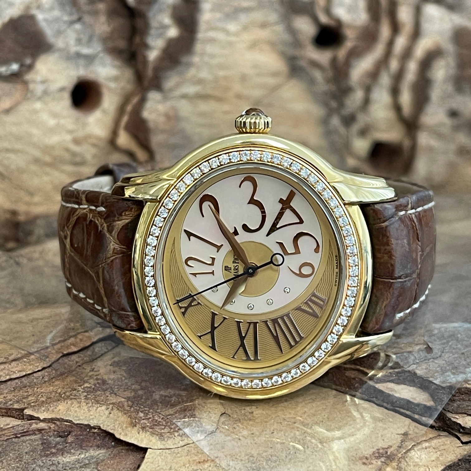 Audemars Piguet - Millenary Lady 18Kt Gold- Ref. 77301BA.ZZ.D097CR.01