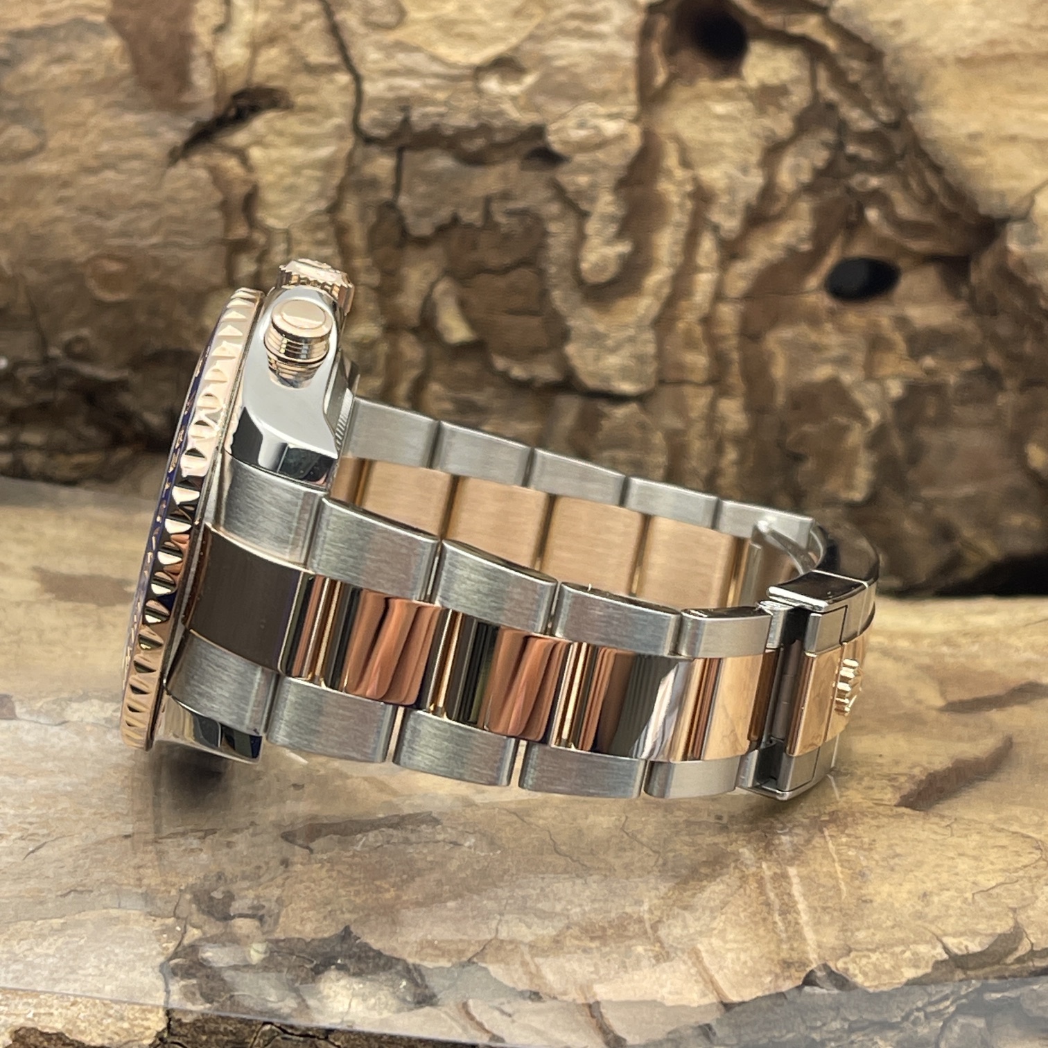 Rolex - Yacht-Master II - Full Set 2017 - Ref. 116681 - Steel & Rose Gold with White Dial in Very Good Condition - Steel Rosegold  Oyster Bracelet